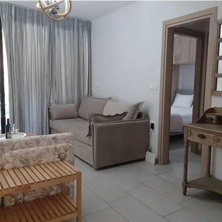 Apartment Melivia Luxury Nikiana