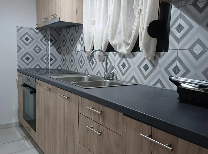 Melivia Luxury Apartment Nikiana